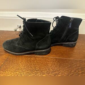 Blondo Waterproof Black Suede Combat Lace-Up Booties